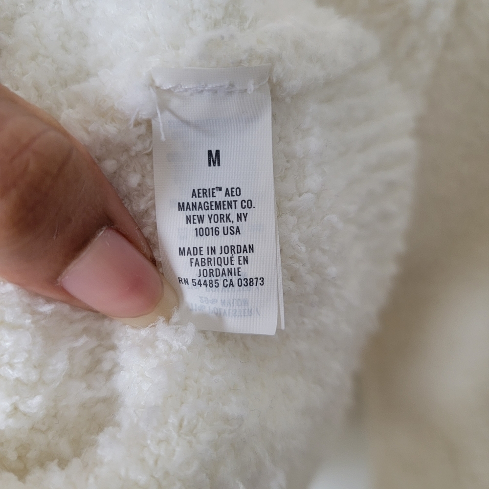 Aerie Oversized White Sherpa Marshmallow Pullover Heart Print Size Medium - Picture 4 of 8
